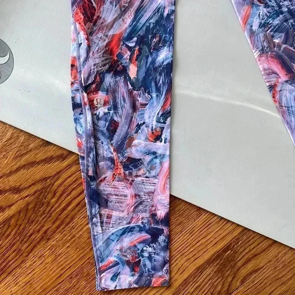 Lululemon I 4 - Picture 8 of 13